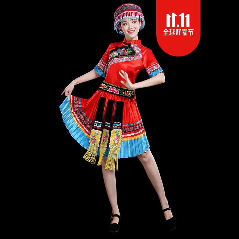 苗族舞蹈服裝最新款探討與觀點闡述，時尚潮流下的文化傳承與創新發展