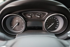 西安昂科威最新優惠，時代獻禮與汽車界矚目焦點