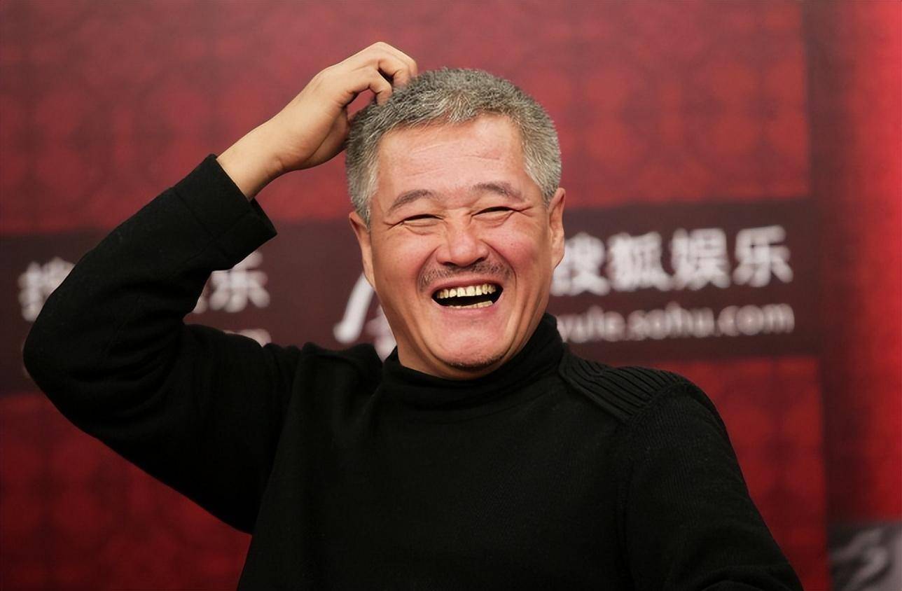 趙本山最新動態，勵志傳奇展現變化中的自信與成就感