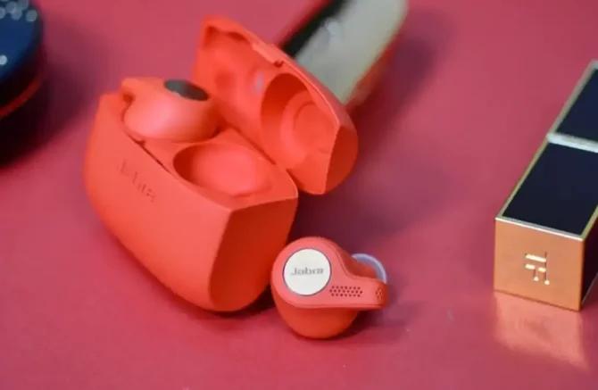 最新耳機排名與友情背后的秘密揭秘