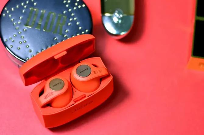 最新耳機排名與友情背后的秘密揭秘