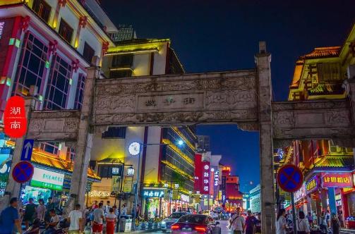 最新街頭風(fēng)采,溫馨日常的歡樂時(shí)光