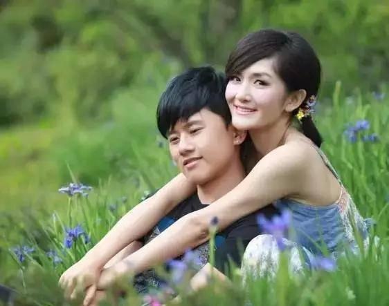 璀璨明星照亮時代，熱愛最新明星的激情之旅