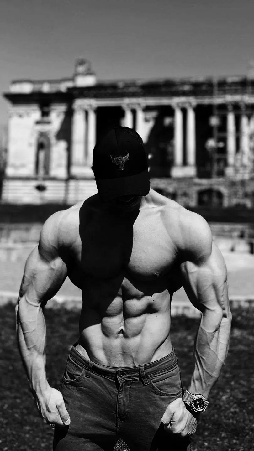 最新健身男，塑造健康與力量的三大要素秘籍！