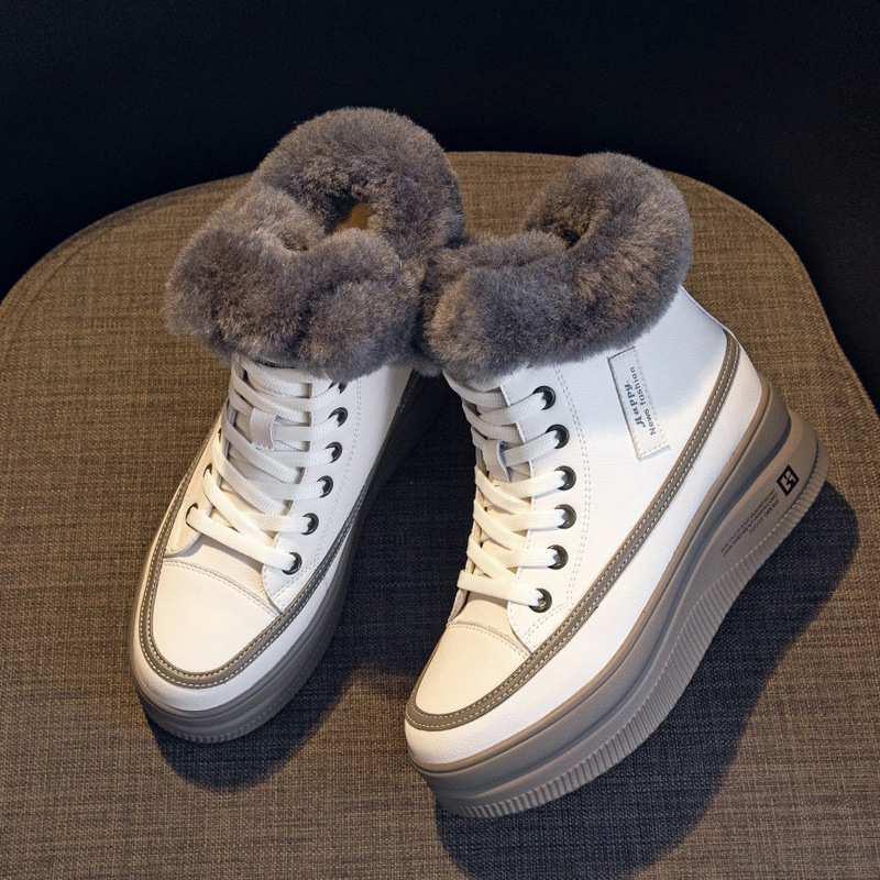 冬季時尚鞋履,溫暖之選,潮流前沿的溫暖鞋款