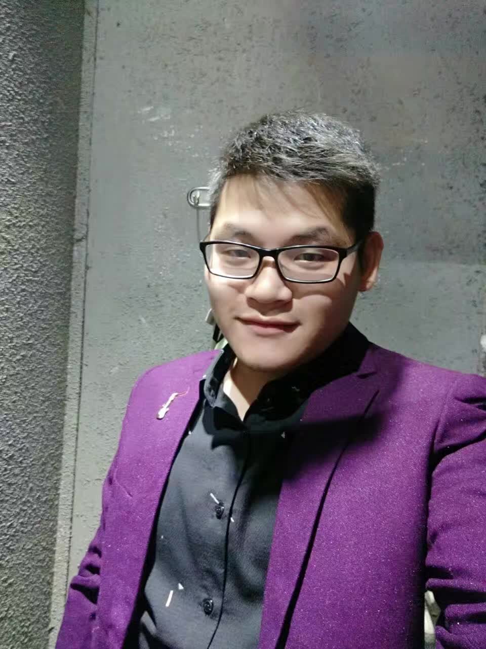 黎先生最新探險(xiǎn)，自然美景中的浪漫邂逅，探尋內(nèi)心平和靜謐的旅程