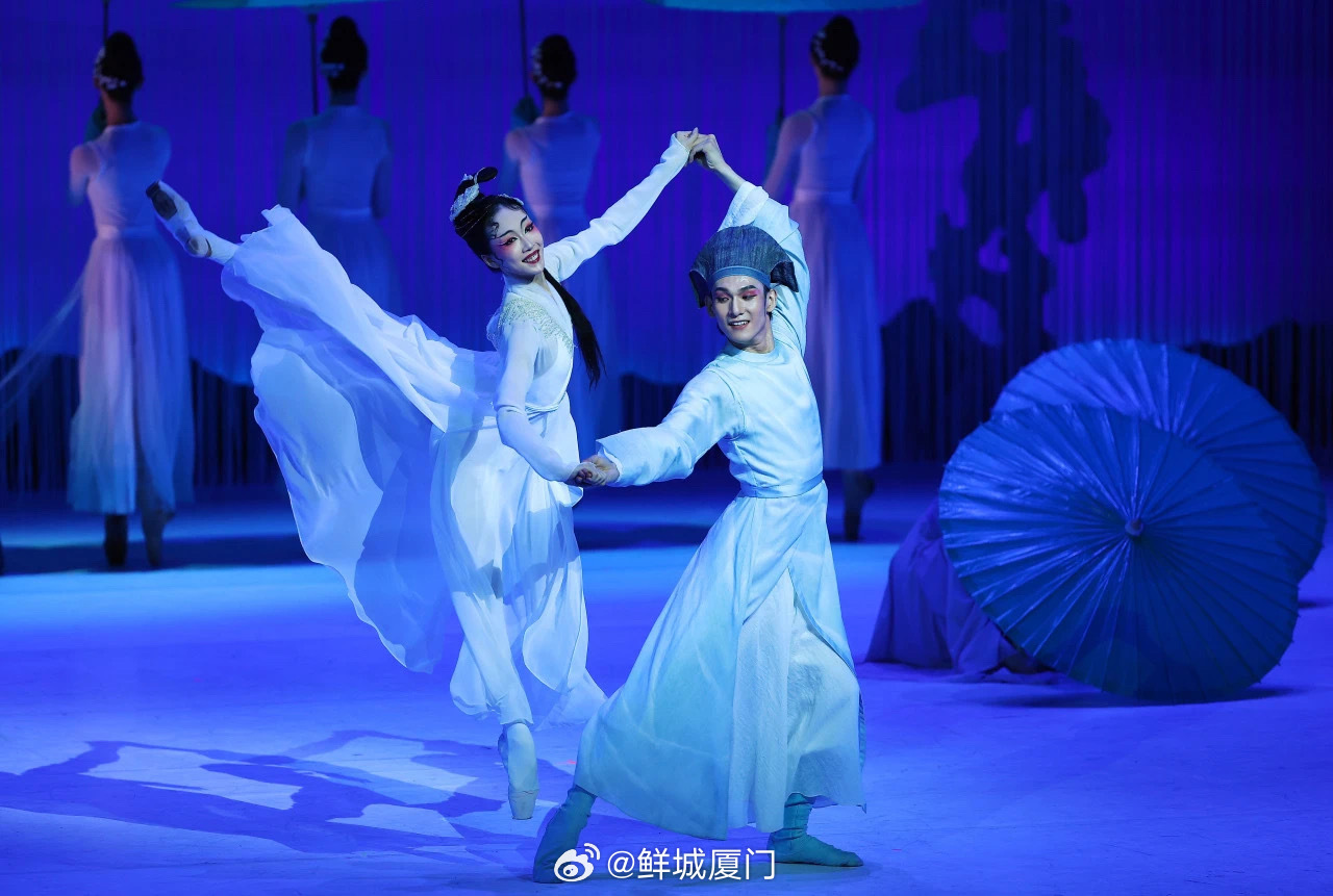 廈門最新舞劇,絢爛瞬間舞動親情與友誼的連結(jié)