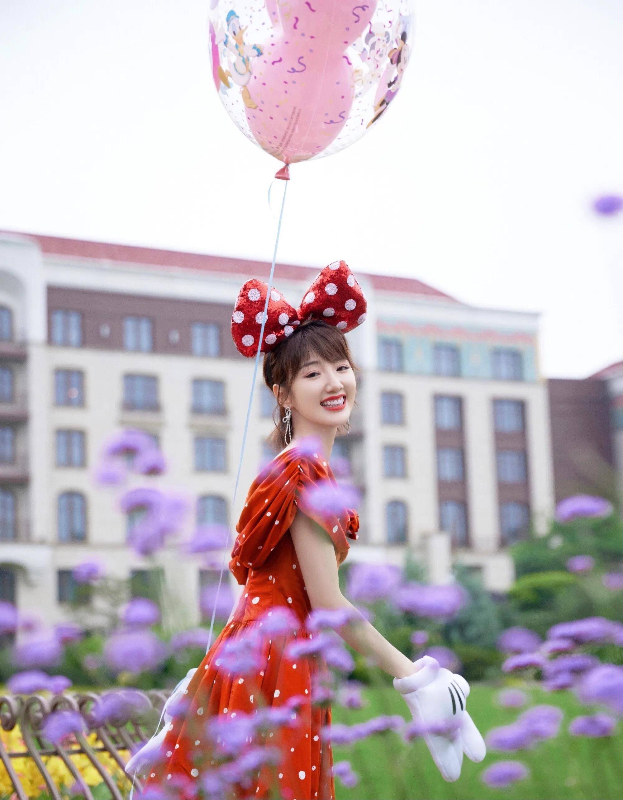 毛曉彤迪士尼最新圖欣賞及獲取指南