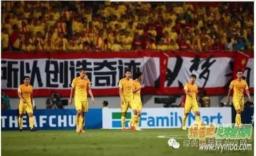 FIFAOL4最新戰術板詳解與策略指南