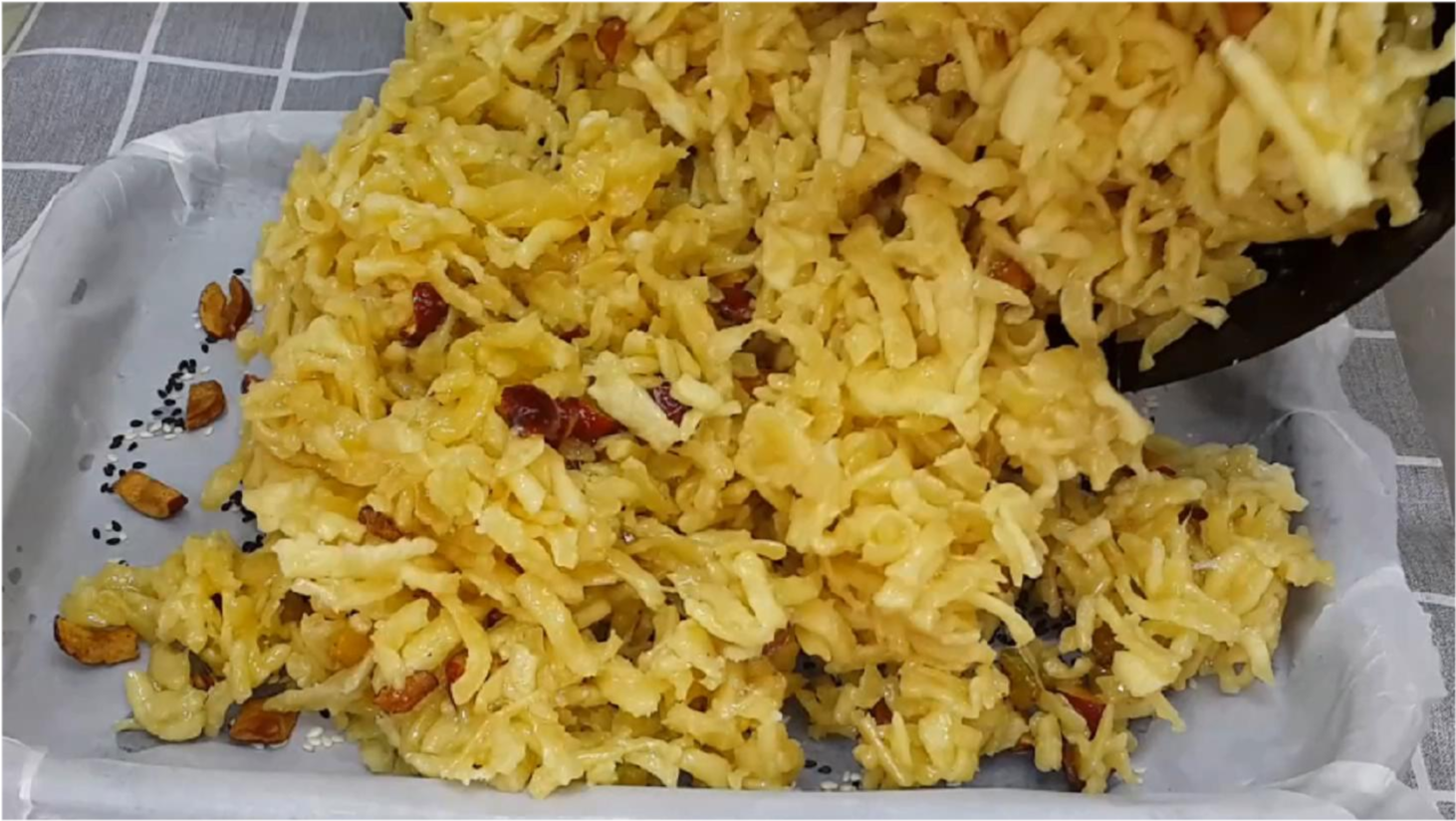 探秘最新版沙琪瑪,小巷中的甜蜜傳奇