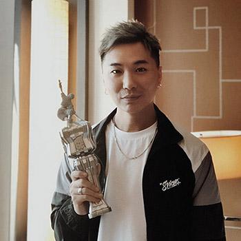 王嘉爾最新舞蹈引爆舞臺，熱血魅力燃燒全場