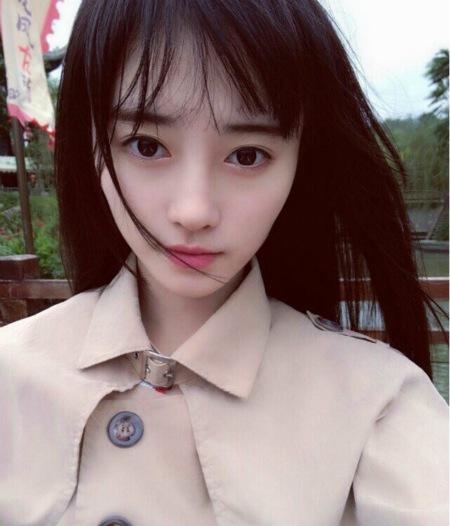 鞠婧祎星光下的青春印記，最新照片展現可愛魅力